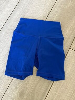 Athleta Transcend High Rise 5" Short, Size XXS, Varsity